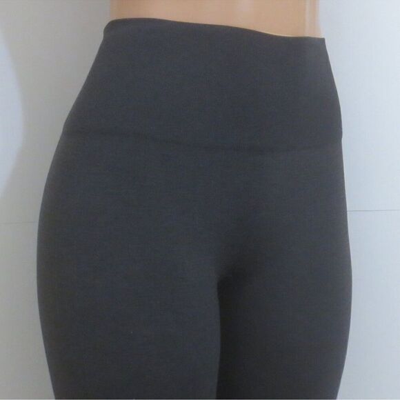 Lululemon In The Flow Crop II in Heathered Deep Coal - Picture 6 of 11